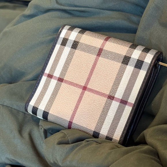 Burberry Black and Beige Plaid Wallet - Picture 8 of 9